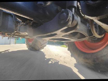 Bild 9:Kubota M7151 Standard Traktor