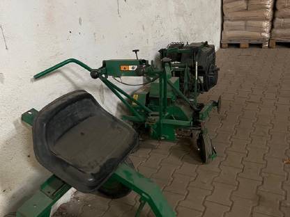 Bild 2:Rasensodenschneider RYAN Profi