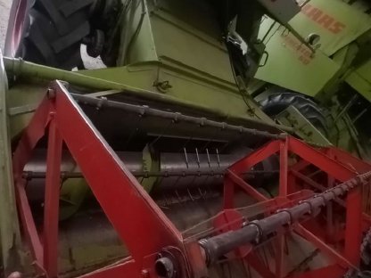 Bild 3:Zwei Claas Mähdrescher Mercator 60