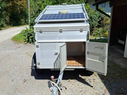 Bild 6:Hundeanhänger