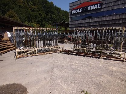 Bild 3:Konsolengerüst, Hängegerüst, Schutzgerüst, Dachfanggerüst