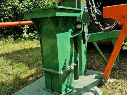 Bild 3:POSCH 20 t Holzspalter M6230MR