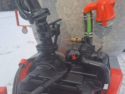 Bild 4:Neu revisionierter Gülleanhänger mit Triebachse