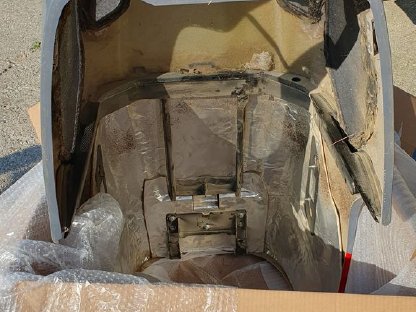 Bild 4:Verkaufe eine leicht beschädigte Lintrac 100 Motorhaube