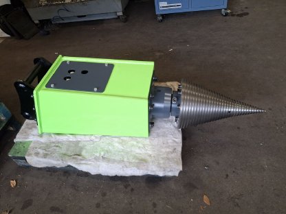 Bild 2:Kegelspalter Erdbohrer Bagger Getriebe Linie PRO