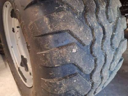 Bild 2:4 Kompletträder 480/45 R 17