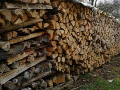 Weiches Brennholz