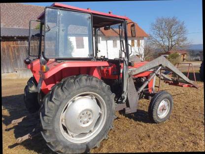 Bild 5:Massey Ferguson 240 mit Frontlader