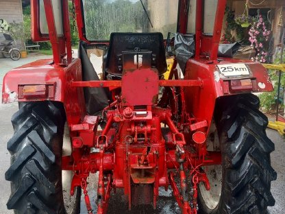 Bild 2:Traktor IHC McCormick