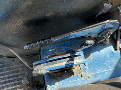 Bild 9:Traktor Ford 5610 inkl. Kippmulde