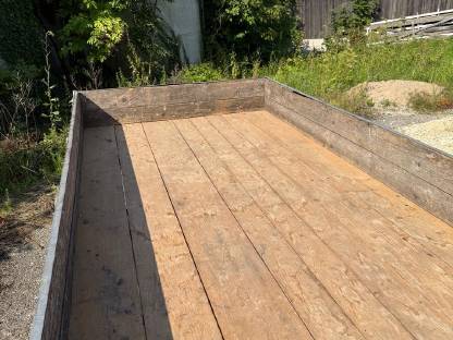 Bild 8:Traktoranhänger 10 km/h