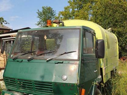 Steyr 790 Kehrmaschine