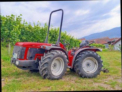Antonio Carraro SRX 8400, 70 PS, Wendesitz