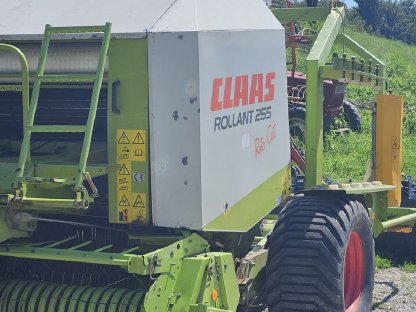 Claas Rollant 255 Uniwrap