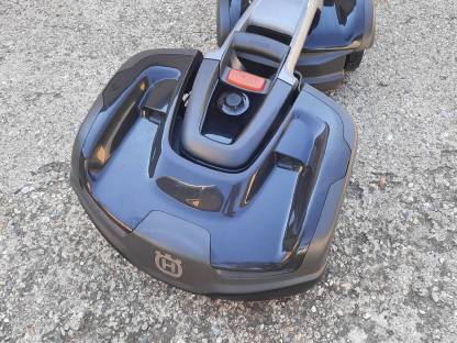 Bild 2:Husqvarna 435X AWD Mähroboter