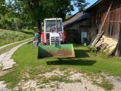 Bild 8:Traktor Steyr 8070