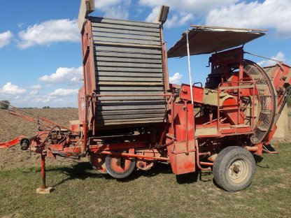 Kartoffelerntemaschine Grimme