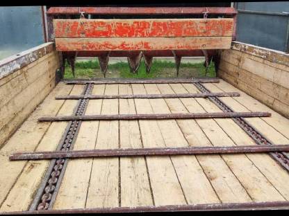 Bild 6:Bergmiststreuer Krone