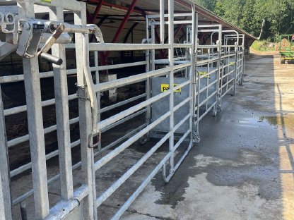 Bild 2:Selbstfangfressgitter verzinkt PATURA – 4 Segmente