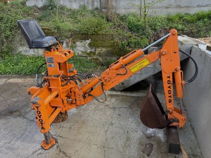 Toyota Anbaubagger für Kompaktlader oder Traktor