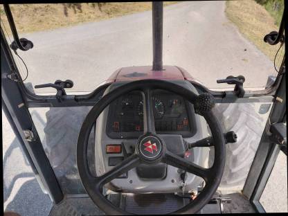 Bild 7:Massey Ferguson 4225