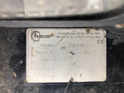 Bild 9:Hauer Fronthydraulik, Frontladerkonsole 1750 Lindner