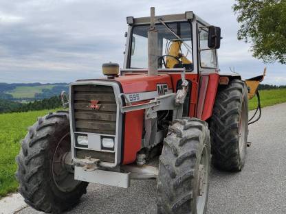 Bild 3:Ferguson MF 595 mit Frontlader