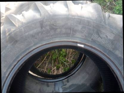 Bild 2:Traktorreifen Kleber 16/9 R 30