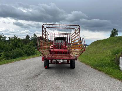 Bild 3:Pöttinger 20 Ladewagen