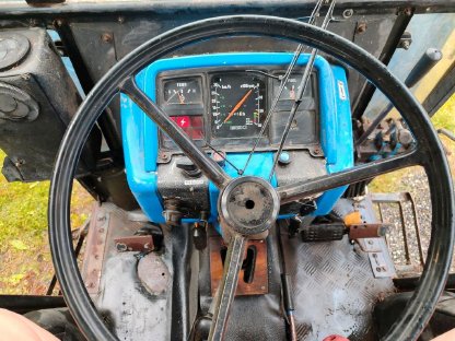 Bild 4:ISEKI TD 4451 Allrad, Kabinenheizung inkl. Zubehör