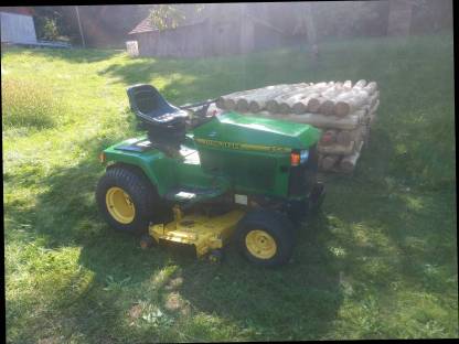 Bild 6:John Deere 455 Kompakttraktor Rasentraktor