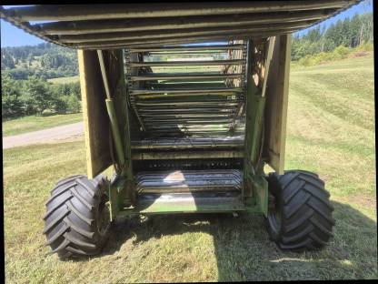 Bild 7:Krone Vario Pack 1500 Rundballenpresse