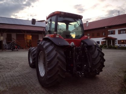 Case Magnum MX 200, baugleich 220 240