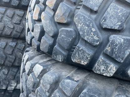 Bild 6:Reifen 10R22.5 Continental T9 für LKW, Anhänger, Kipper usw.