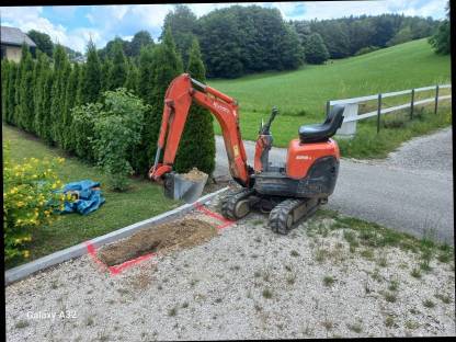 Bild 3:Minibagger Kubota K008-3