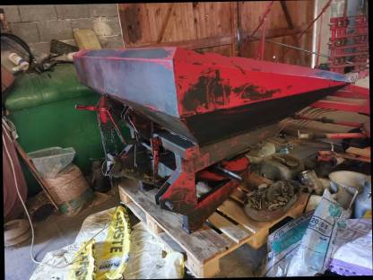 Bild 2:Kirchner Kunstmiststreuer