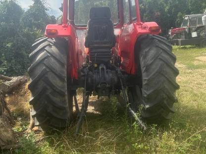 Bild 2:Massey Ferguson 165 mit Frontlader