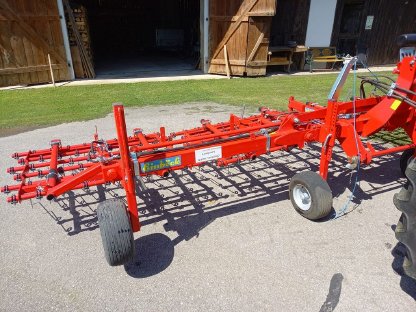 Bild 5:Einböck Aerostar 600 Hackstriegel hydr. Zinkenverstellung