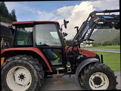 New Holland DL 60 Traktor