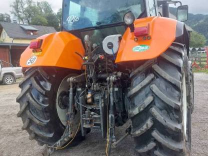 Bild 3:Steyr 6145 mit Hauer POMC 150