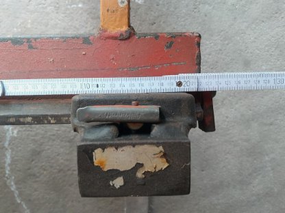 Bild 7:Palettengabel mit Greifarm