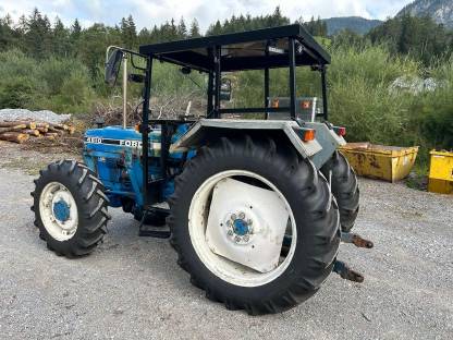 Bild 3:Traktor Ford 4610