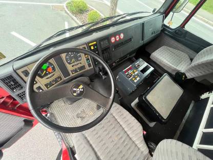 Bild 8:ÖAF 14.272FA Feuerwehrfahrzeug