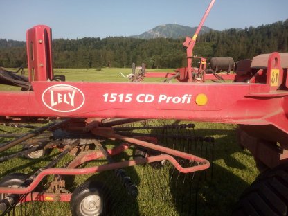 Bild 5:Lely Hibiscus CD 1515 4-Kreisel Schwader Krone Pöttinger