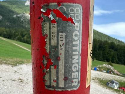 Bild 8:Pöttinger Kreiselheuer Hit 54