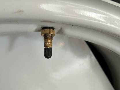 Bild 6:Zwillingsreifen für Steyr