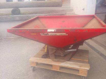 Bild 2:Mengele Miststreuer, Trommelmähwerk, Vogel & Noot Düngestreuer