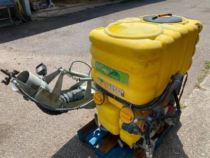 Bild 4:Gebläsespritze für Christbäume und Streuobstbäume