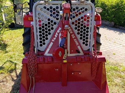 Bild 2:Forstseilwinde Taifun EGV 55 AHK SG