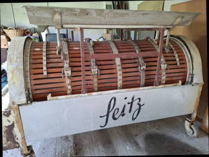 Traubenpresse Weinpresse